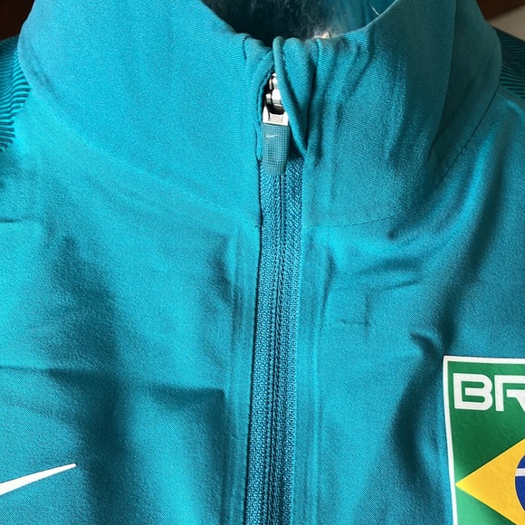 Nike Brasil Olympic logo - Picture 3 of 8